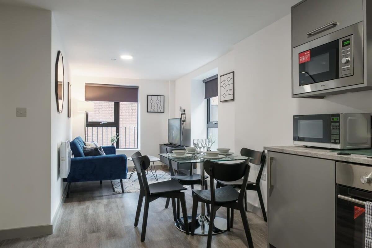 Lovely 1 Bed Apartment In Liverpool Centre Exterior foto